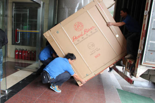 东莞钢琴贵重工艺品无忧运